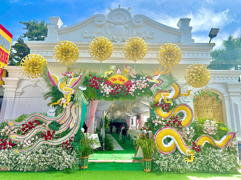 Các kiểu trang trí cổng đám cưới đẹp nhất