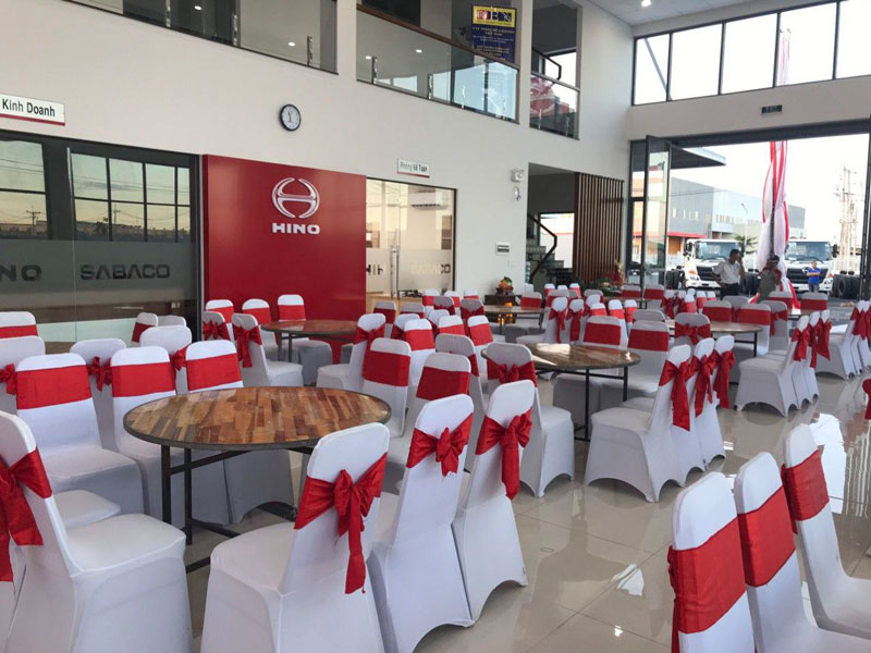 Cho thuê bàn ghế chén dĩa