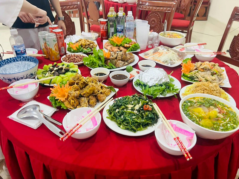 Nên đặt nấu tiệc cưới trước ngày cưới bao lâu?