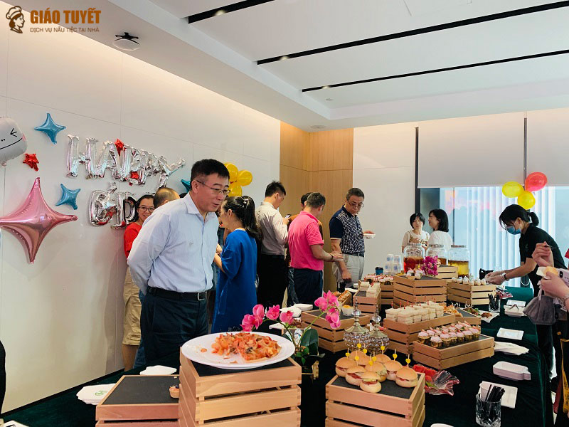 Đặt tiệc finger food cho công ty