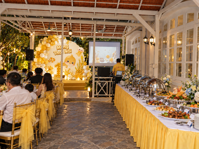 Giá tổ chức tiệc thôi nôi phụ thuộc những yếu tố nào
