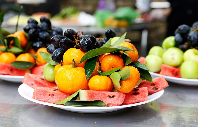 Các loại hoa quả tráng miệng đám cưới tươi ngon trang trí đẹp mắt