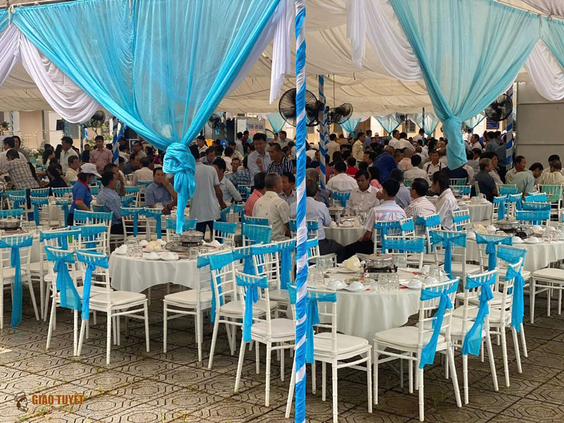 Tiệc cưới của Giáo Tuyết