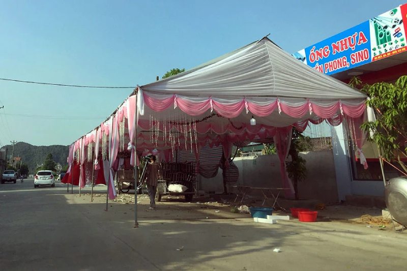 sai lầm thường gặp khi đặt tiệc cưới tại nhà