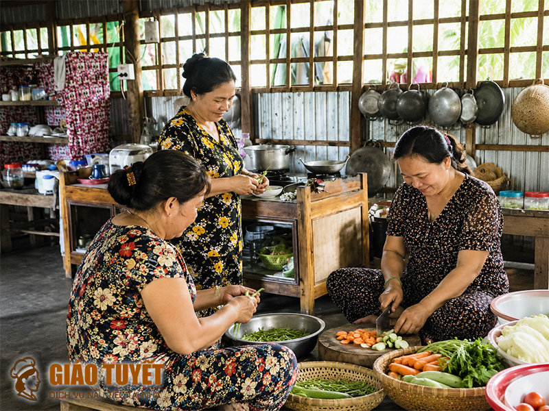 Thực đơn đám giỗ miền Tây gồm những món gì?