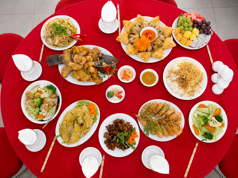 Cách lên thực đơn tiệc tân gia tại nhà