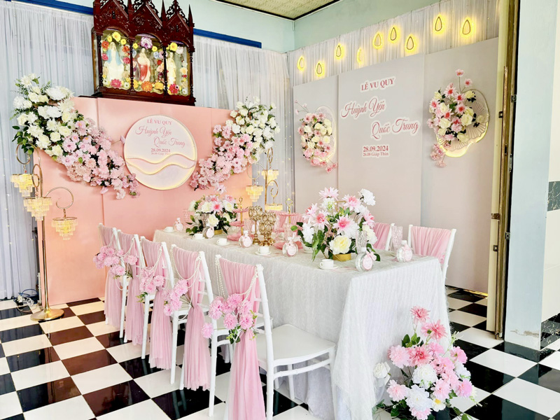 Dịch vụ trang trí gia tiên sang trọng thiết kế theo concept riêng