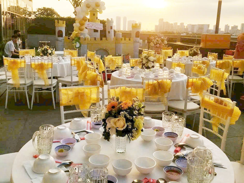 Nấu tiệc thôi nôi