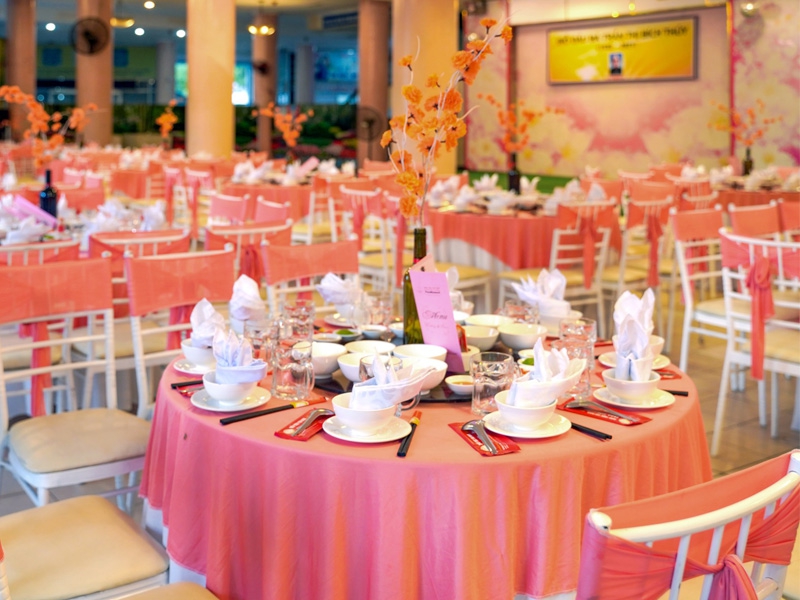 Nấu tiệc tất niên