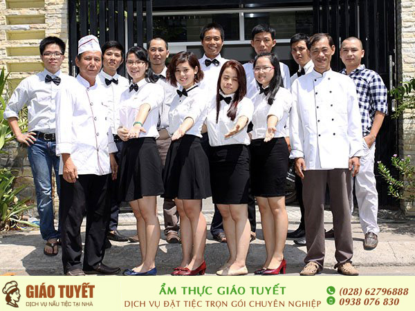 Đặt tiệc tân gia