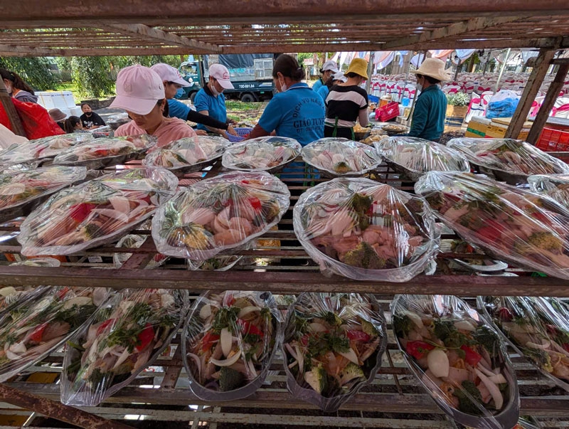 Thực đơn đãi tiệc