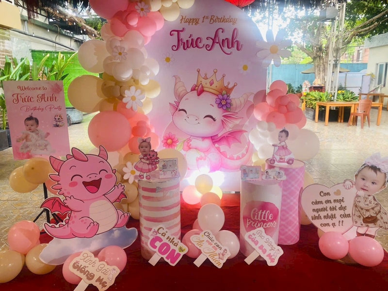 Thực đơn tiệc thôi nôi