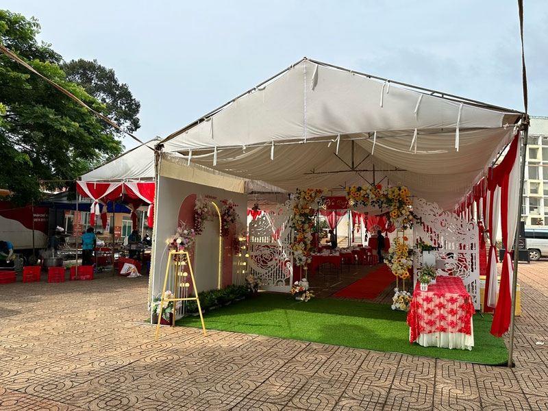 Nấu tiệc cưới hỏi