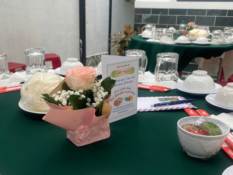 Nấu tiệc đám giỗ