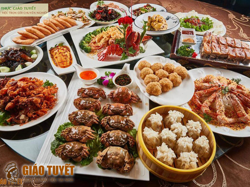 Những món không thể thiếu trong thực đơn tiệc cưới cao cấp