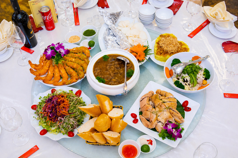 Nên đặt nấu tiệc cưới trước ngày cưới bao lâu?